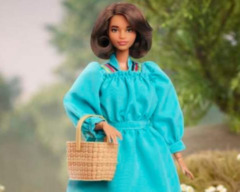 Mattel honored Wilma Mankiller with a Barbie Inspiring Women doll.